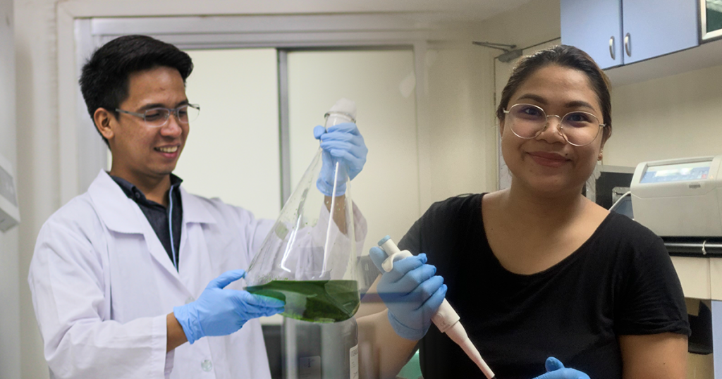 Making waves in the Marine Biotechnology track